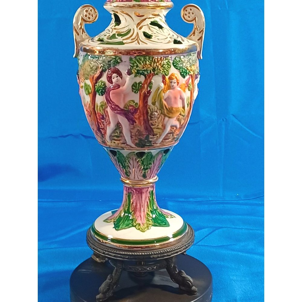 Vintage Capodimonte Amphora Vase Gilt Putti  Cherub Angels Garden of Eden Lamp - Picture 6 of 10